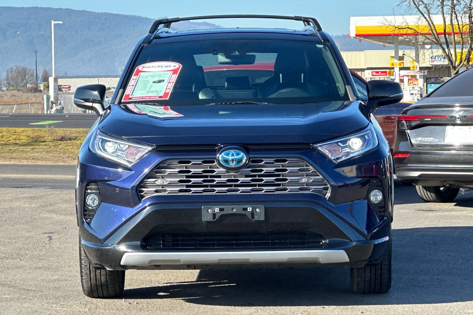 Used 2021 Toyota RAV4 XSE AWD/4WD image 9