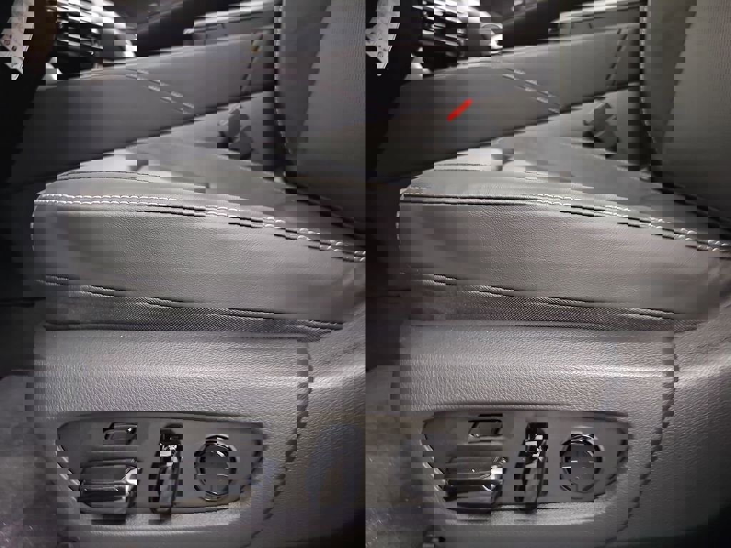 New 2026 Lexus RX 450h AWD image 29