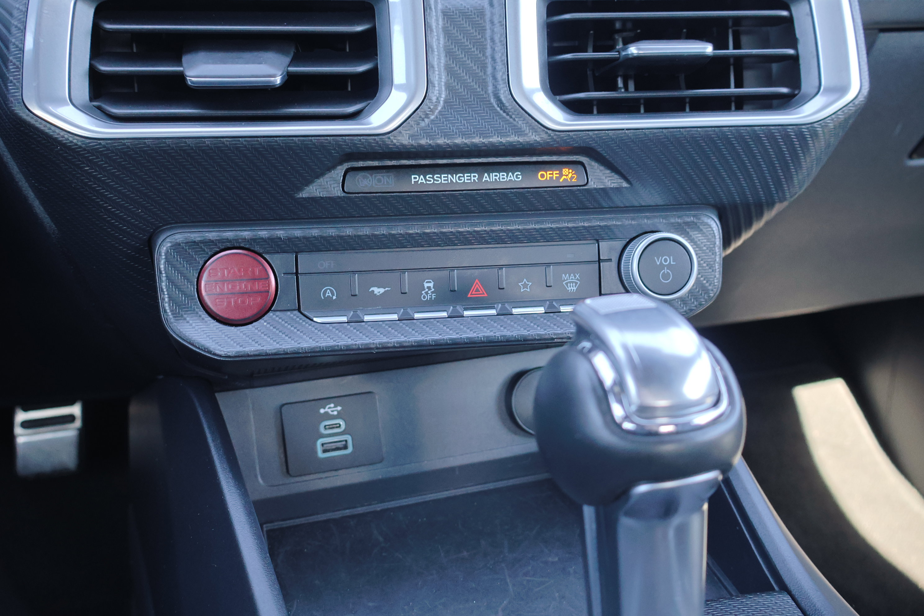 Used 2025 Ford Mustang Premium image 22