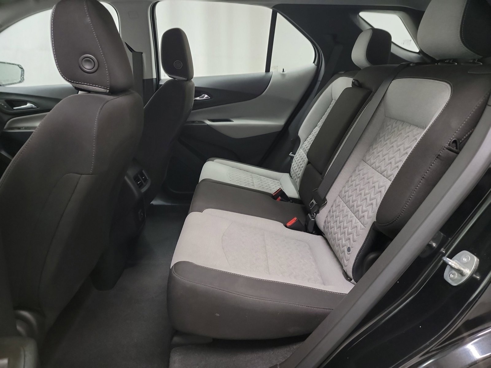 Used 2023 Chevrolet Equinox LS image 16