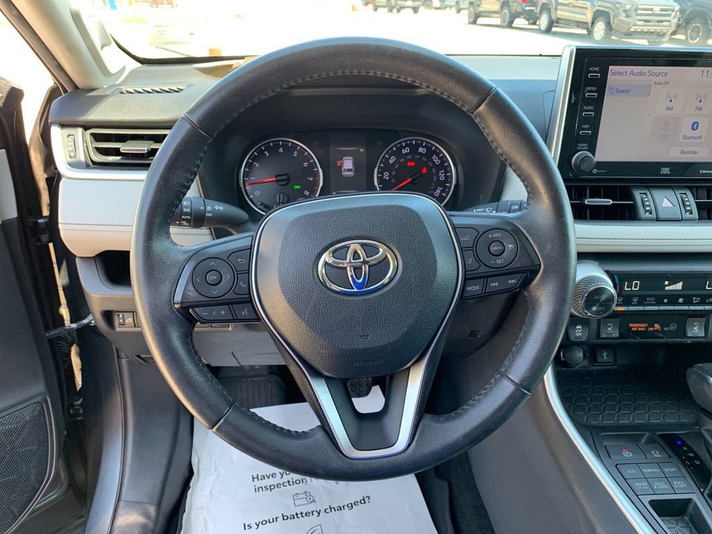 Used 2021 Toyota RAV4 XLE Premium AWD/4WD image 27