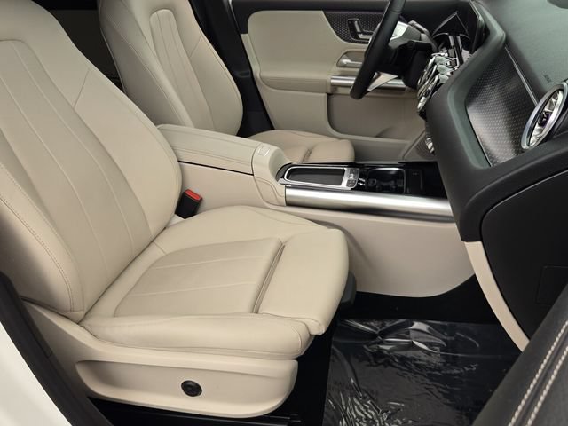 Used 2025 Mercedes-Benz GLA 250 image 16