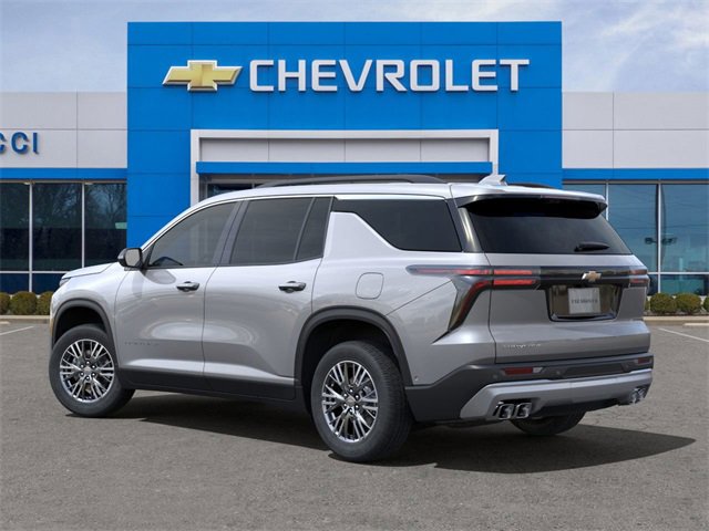 New 2025 Chevrolet Traverse LT w/ Driver Confidence Package image 3