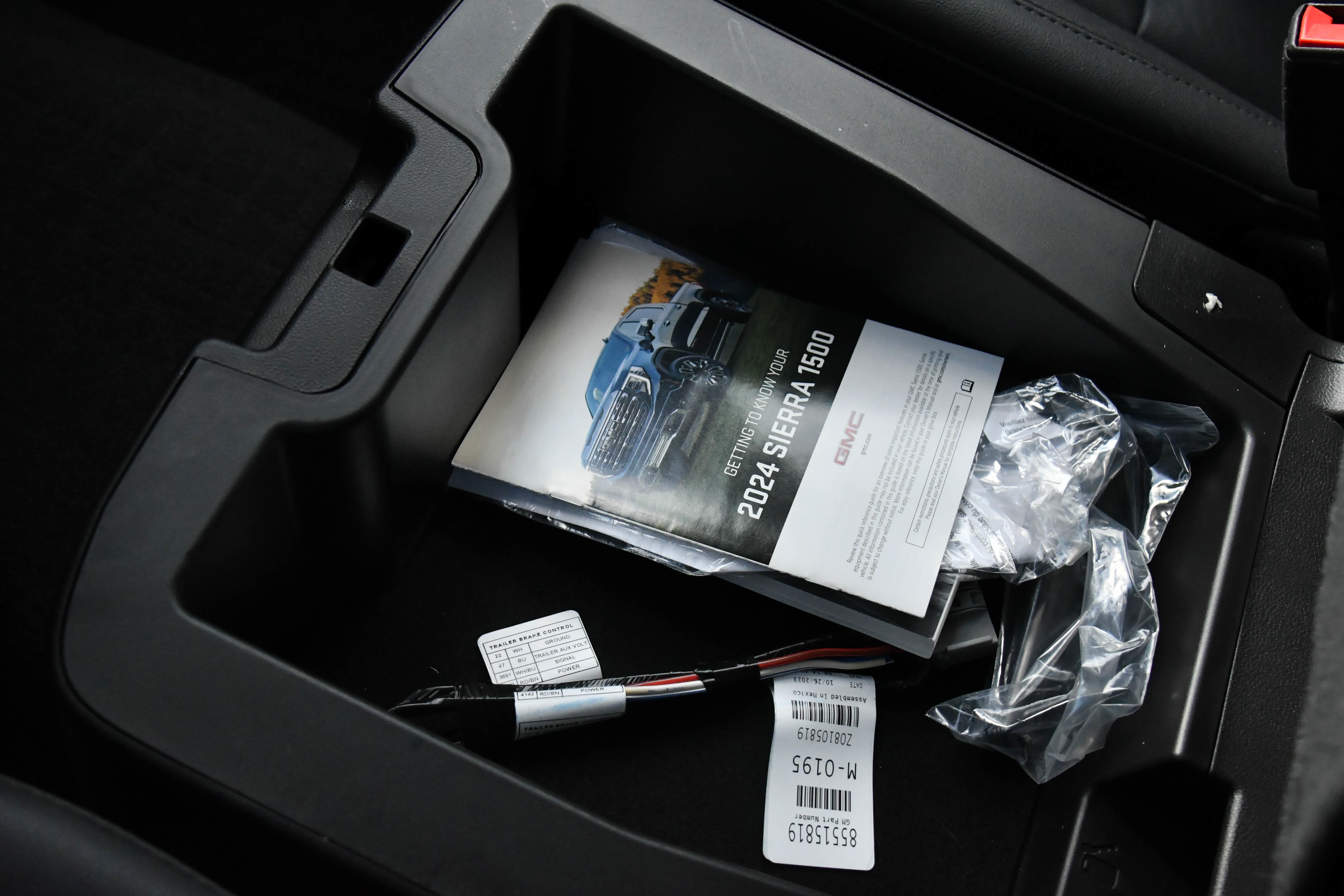 Used 2024 GMC Sierra 1500 SLT image 27