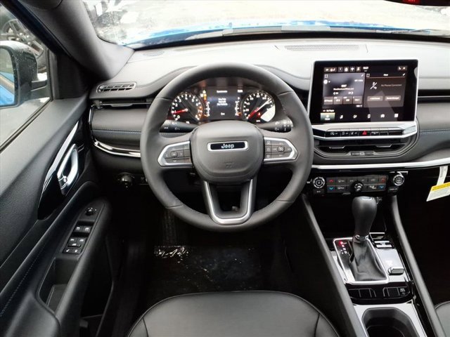 New 2026 Jeep Compass Limited image 5