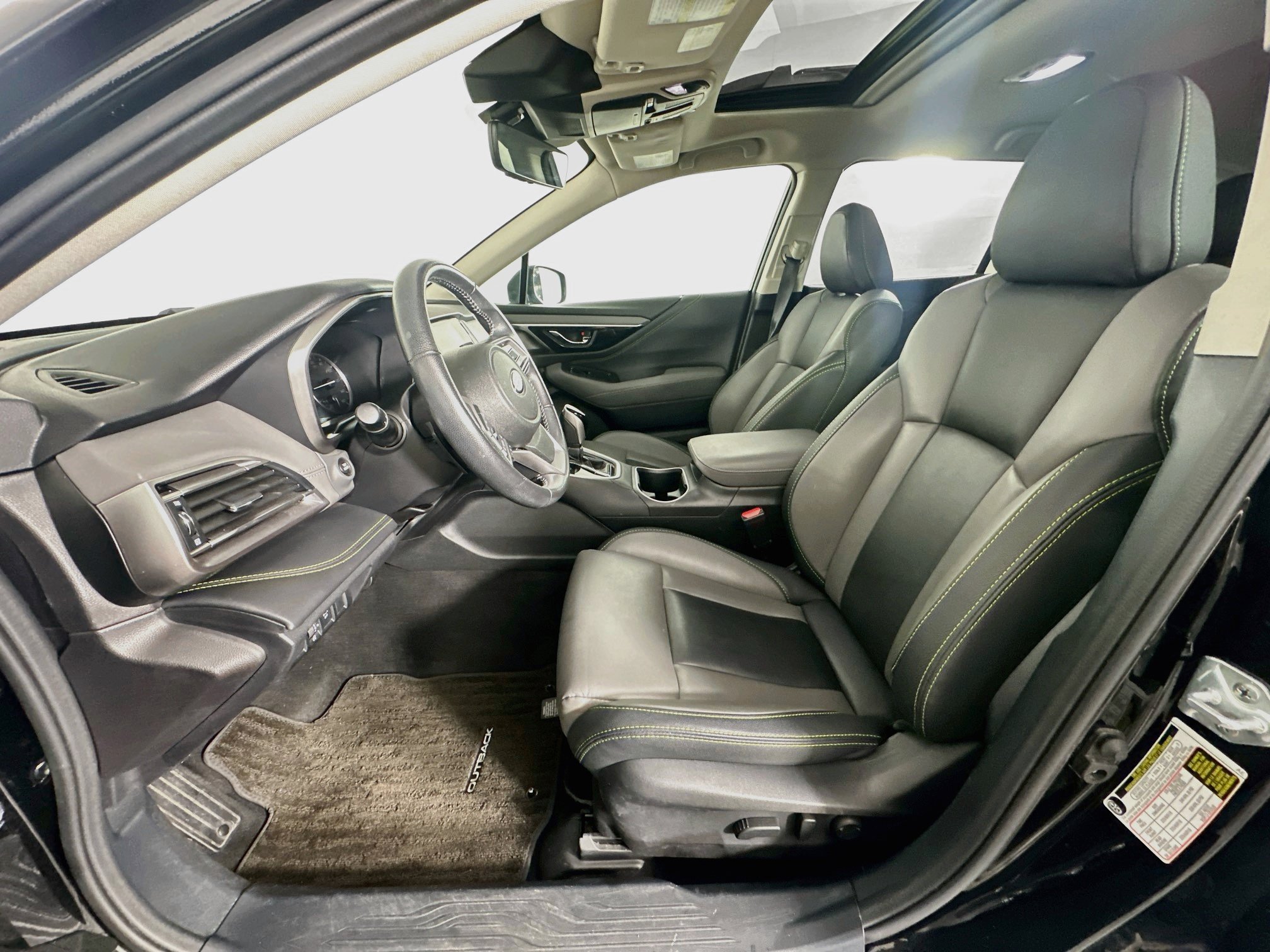 Used 2023 Subaru Outback Onyx Edition XT AWD/4WD image 13
