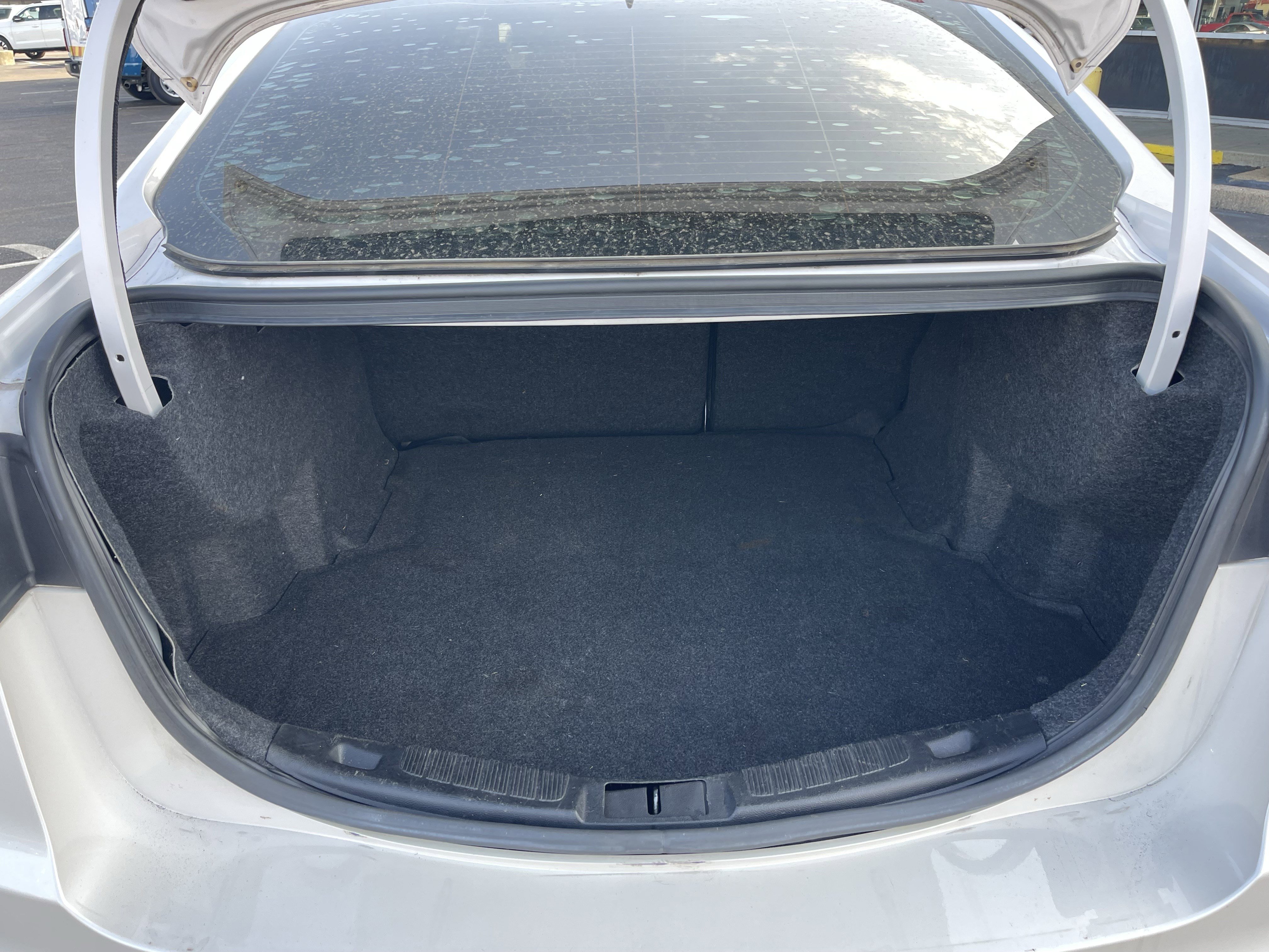 Used 2019 Ford Fusion SE image 11