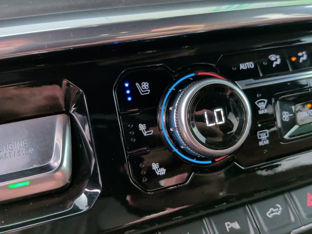 Used 2024 GMC Sierra 2500 Denali Ultimate image 28