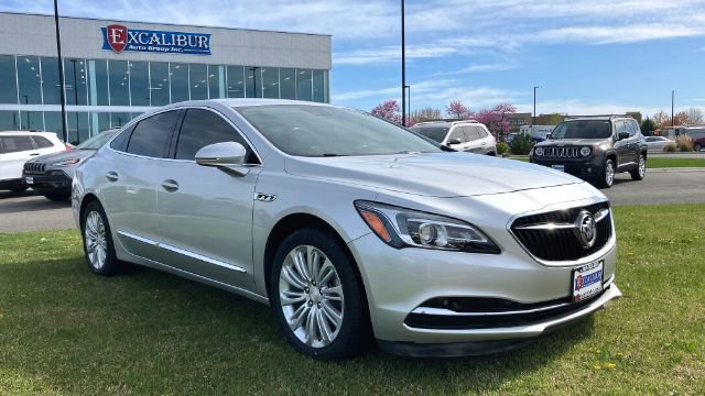 Used 2018 Buick LaCrosse Premium FWD image 2