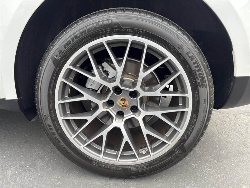 Used 2016 Porsche Macan S AWD/4WD image 19