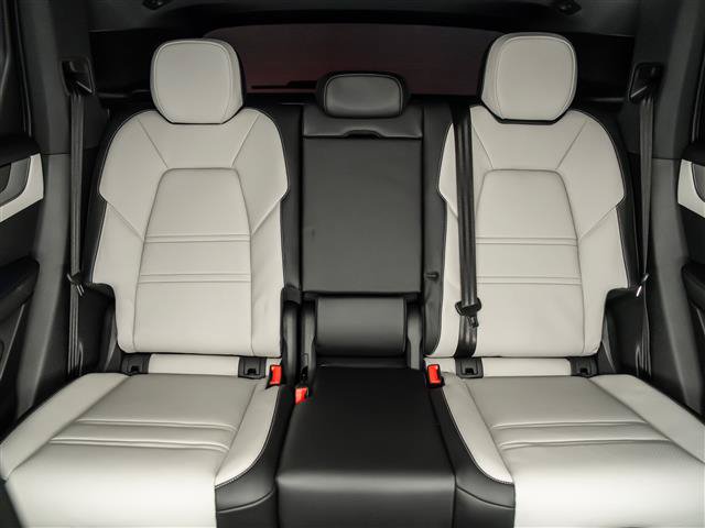 New 2026 Porsche Cayenne S AWD/4WD image 32