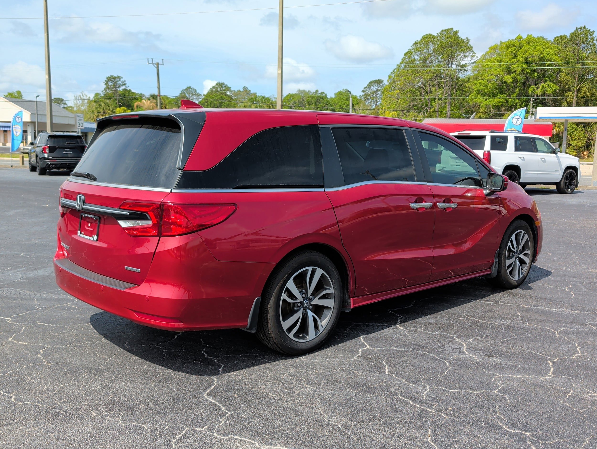 Used 2023 Honda Odyssey Touring image 4