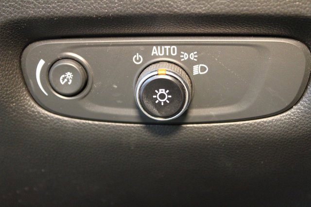 Certified 2023 Chevrolet Traverse RS image 17