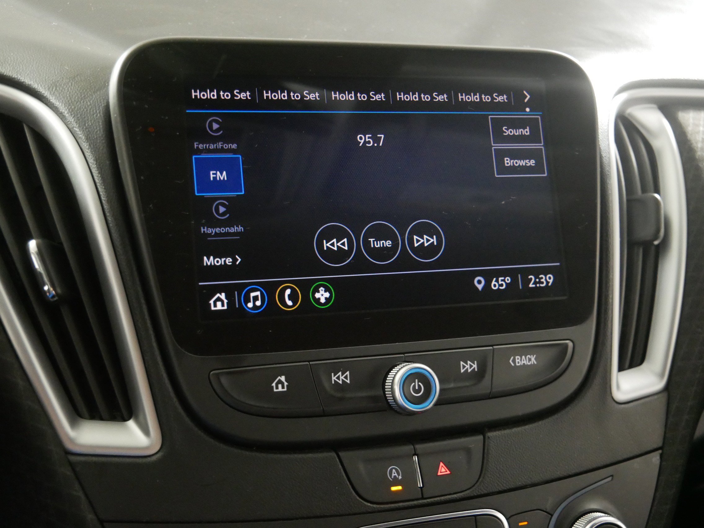 Used 2023 Chevrolet Malibu LS image 22