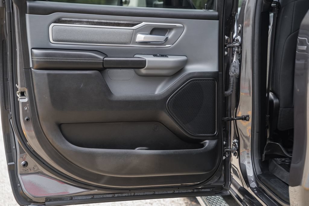 Used 2022 RAM 1500 Big Horn AWD/4WD image 39