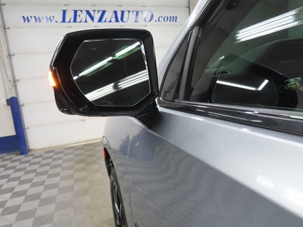 Used 2024 Chevrolet Suburban RST w/ Luxury Package image 73