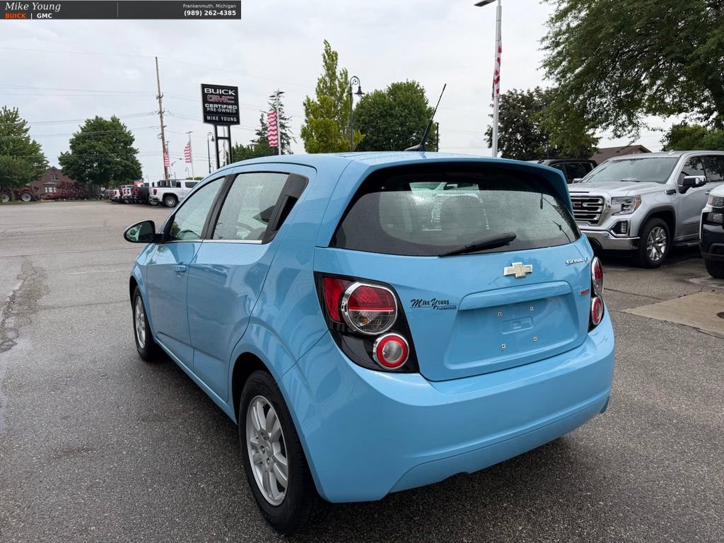Used 2014 Chevrolet Sonic LT w/ Fun and Sun Package FWD image 7
