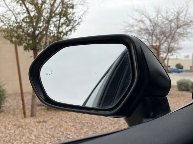 Used 2025 Toyota Camry SE image 11