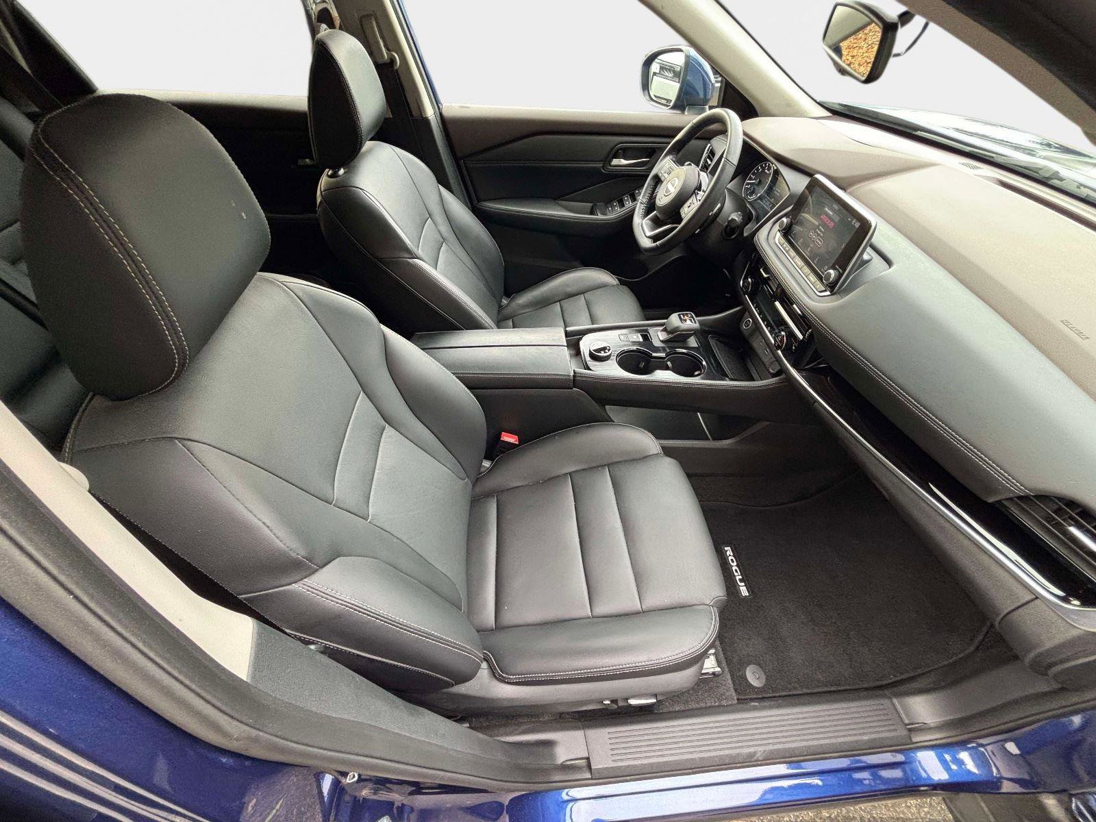 Used 2023 Nissan Rogue SL image 25