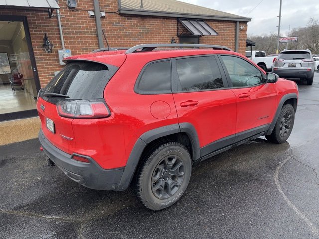 Used 2019 Jeep Cherokee Trailhawk image 4
