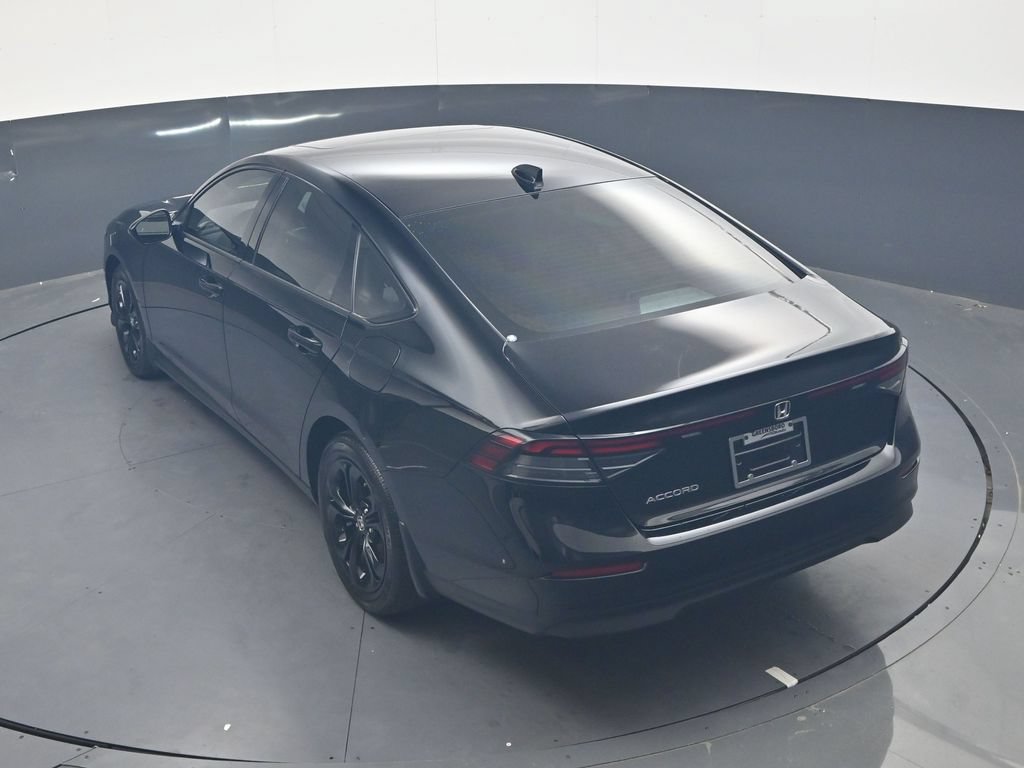 Certified 2025 Honda Accord SE image 20