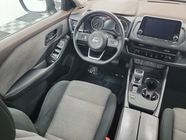 Certified 2021 Nissan Rogue S FWD image 14