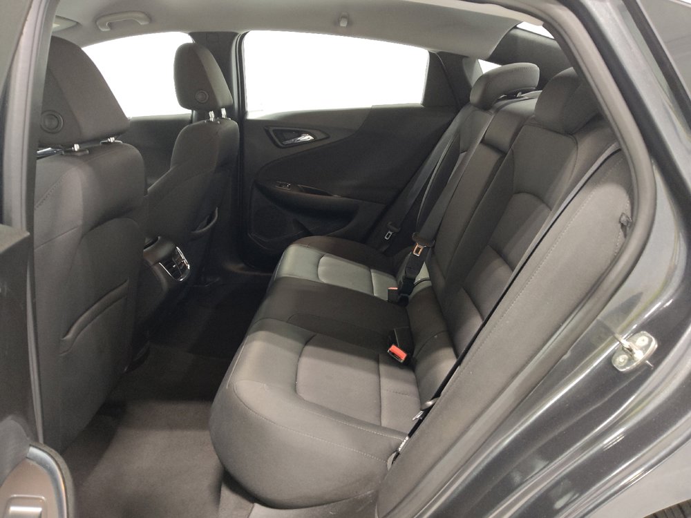 Used 2018 Chevrolet Malibu LT FWD image 18