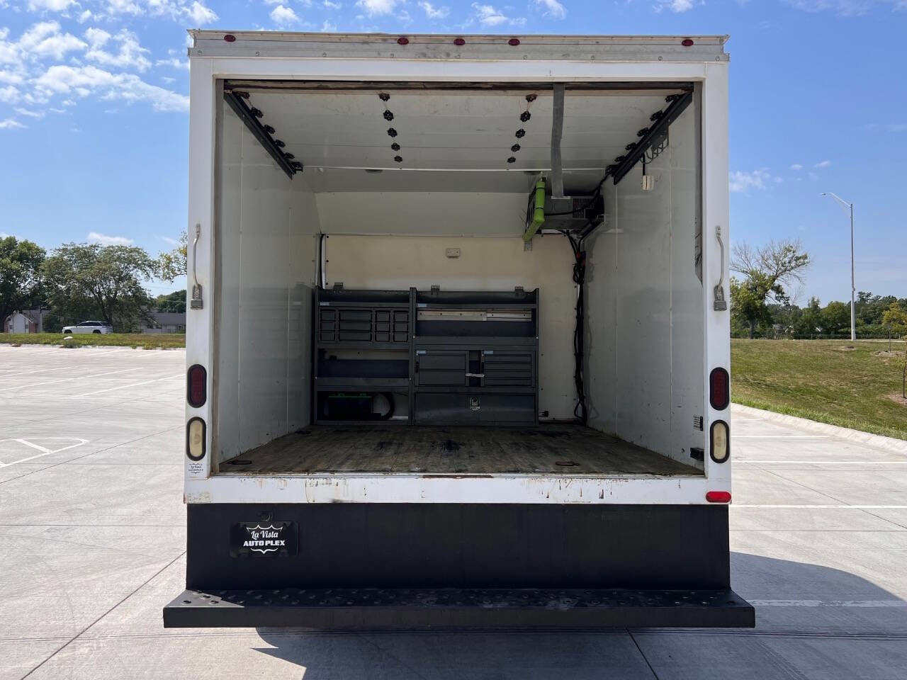 Used 2014 Chevrolet Express 3500 image 14