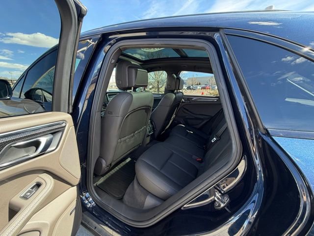 Used 2020 Porsche Macan S image 24