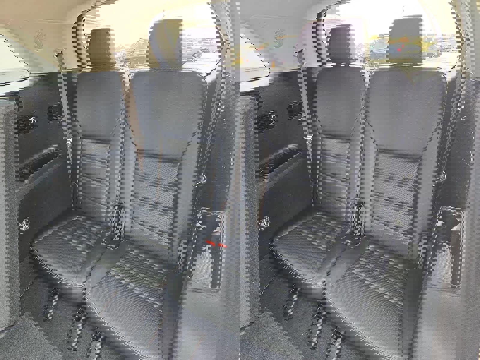 Used 2019 Kia Sorento SX image 39