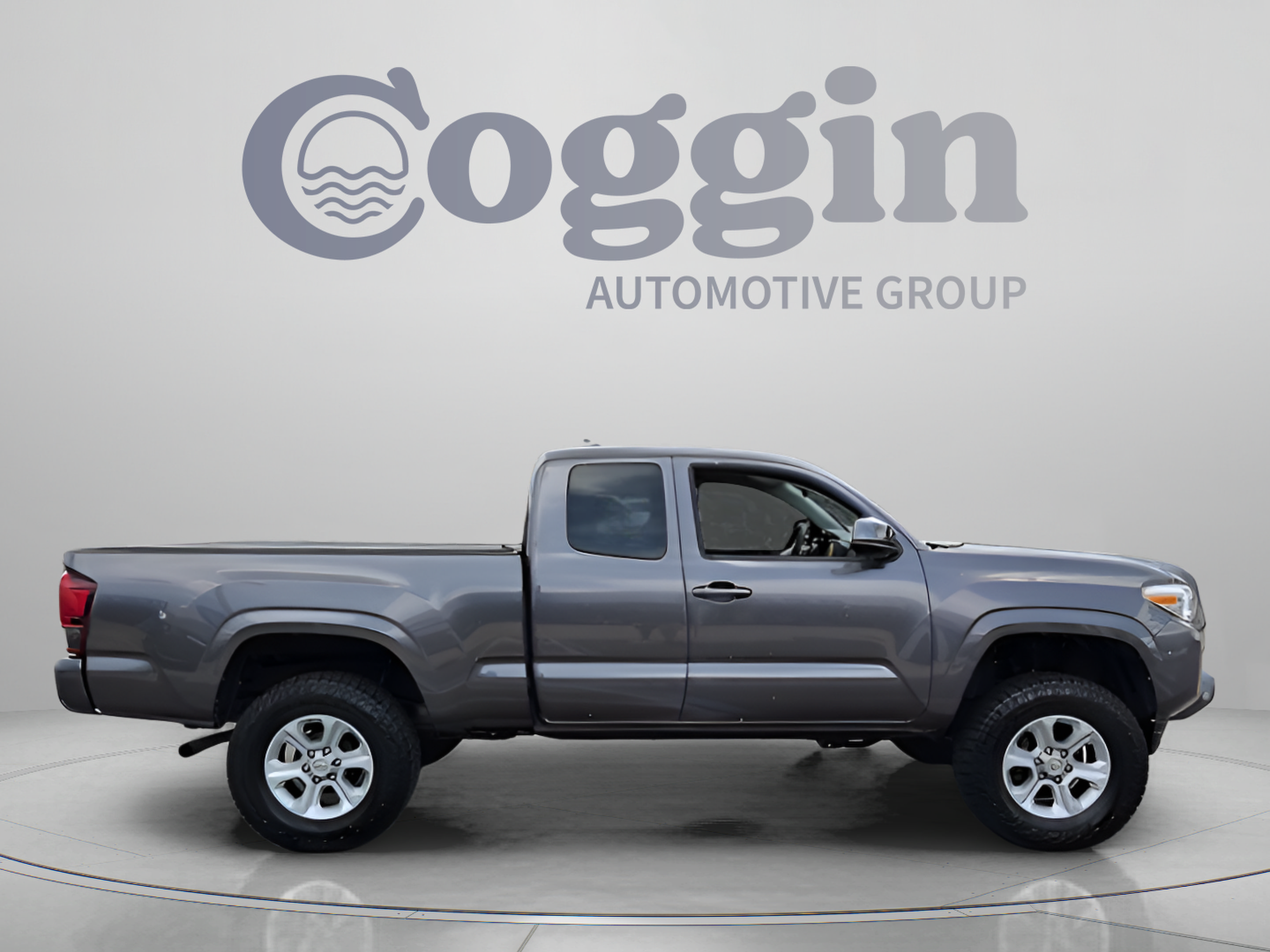 Used 2022 Toyota Tacoma SR w/ SR Convenience Package AWD/4WD image 6