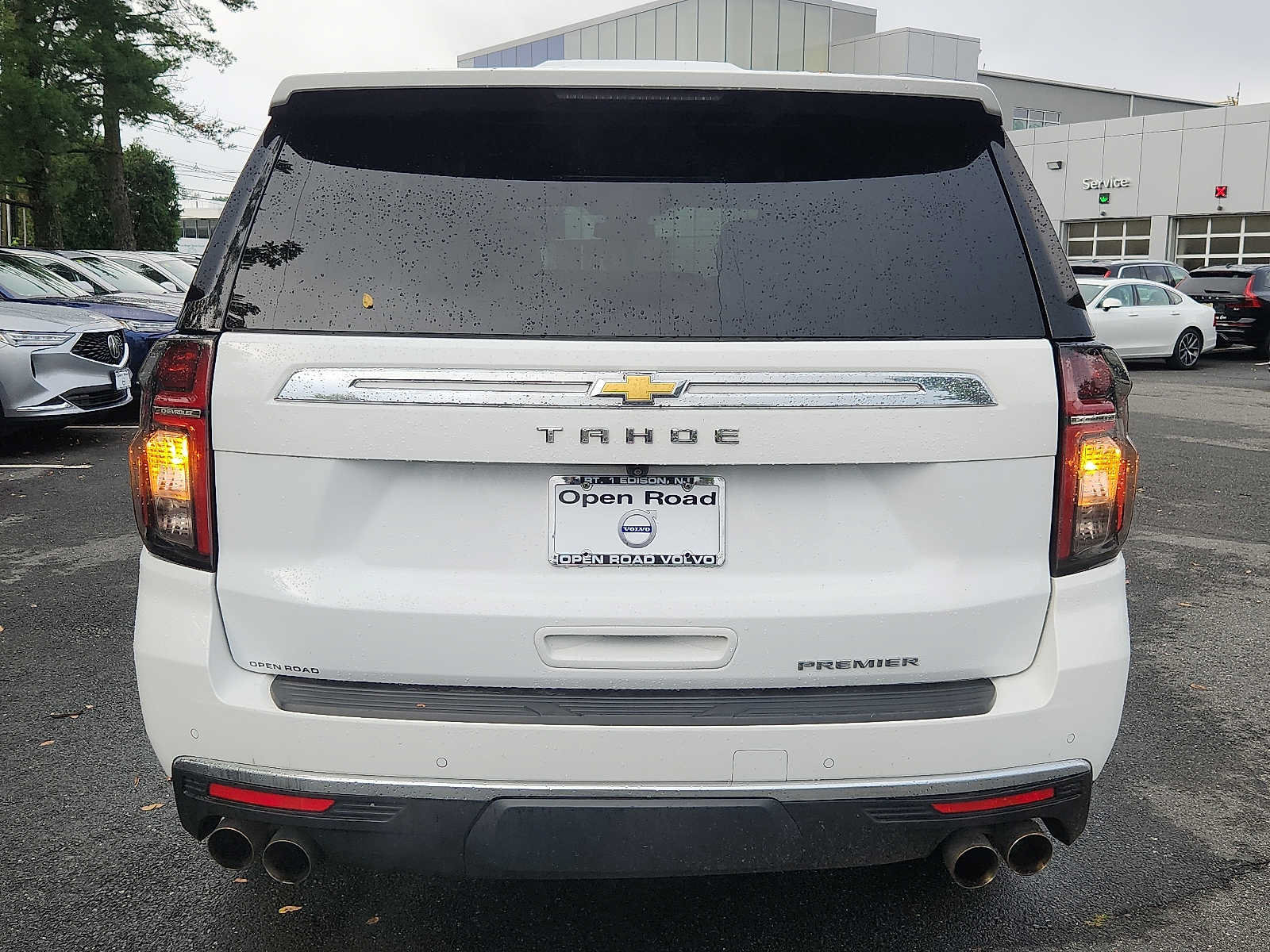 Used 2024 Chevrolet Tahoe Premier AWD/4WD image 5