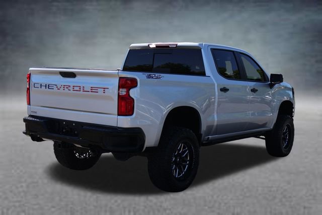 Used 2021 Chevrolet Silverado 1500 LT Trail Boss w/ Convenience Package II AWD/4WD image 3