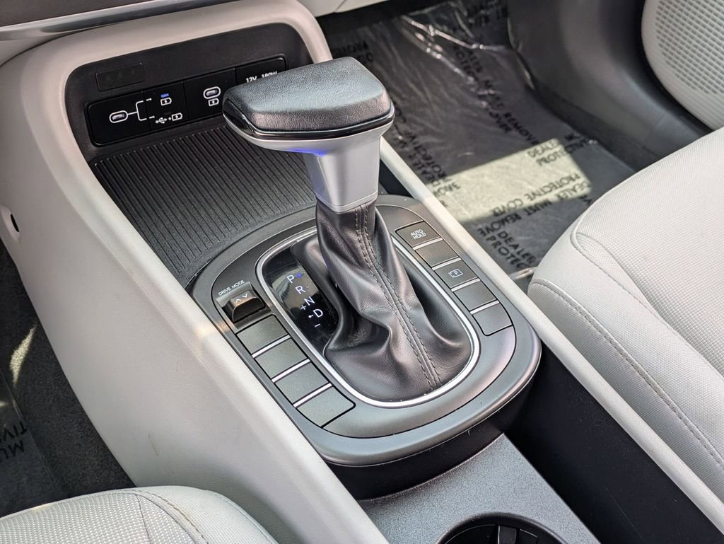 Used 2025 Hyundai Kona SEL FWD image 18