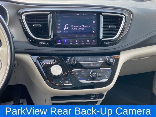 Used 2019 Chrysler Pacifica Limited image 9
