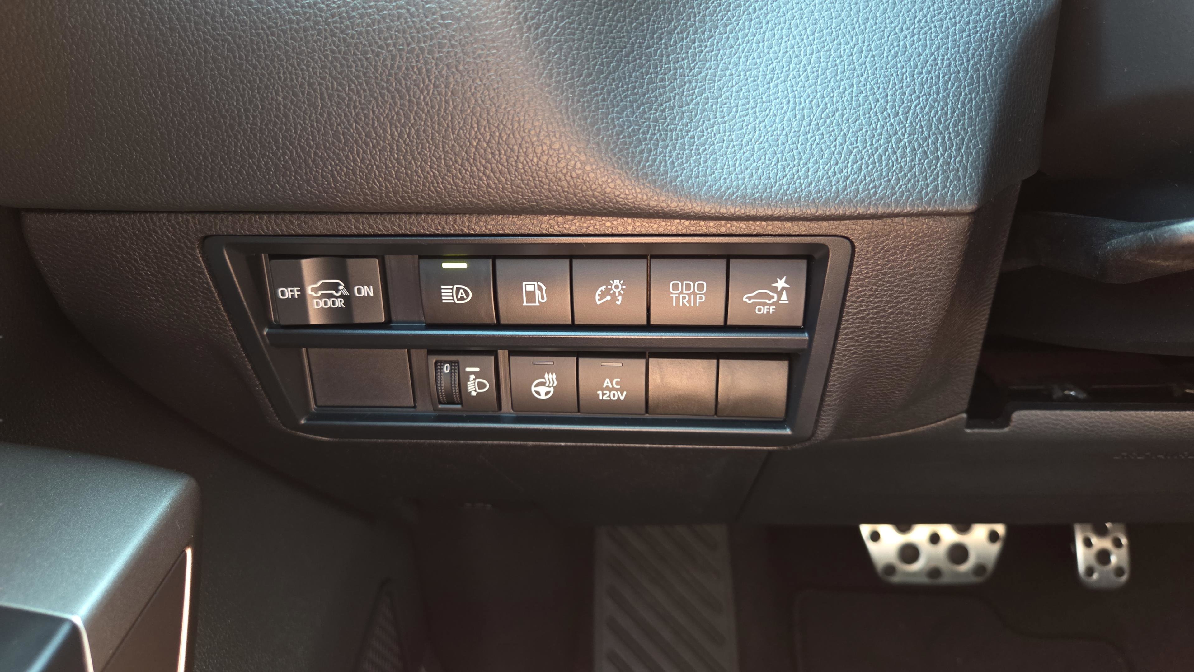 Certified 2024 Toyota Sequoia SR5 image 22