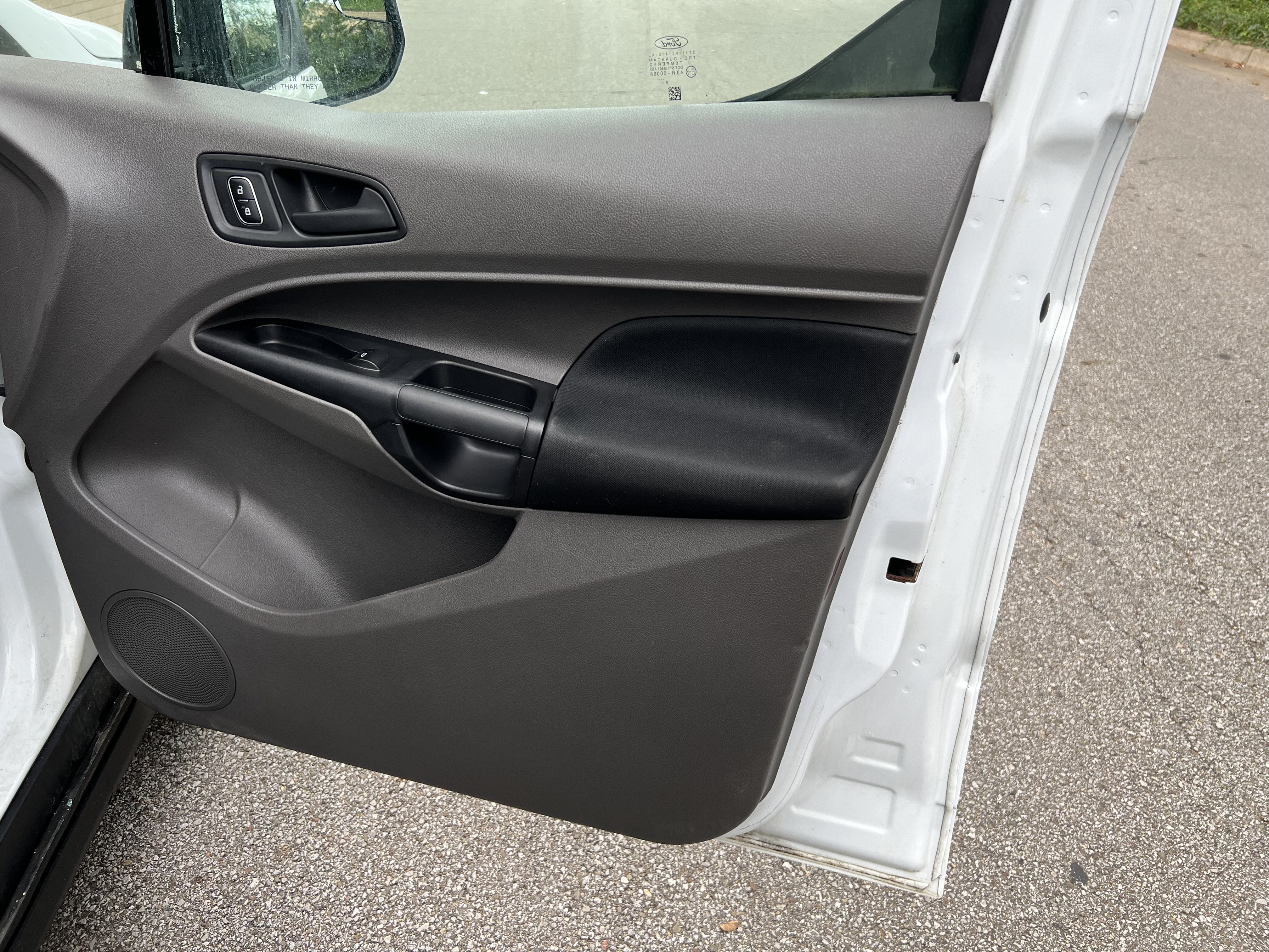 Used 2020 Ford Transit Connect XL FWD image 12