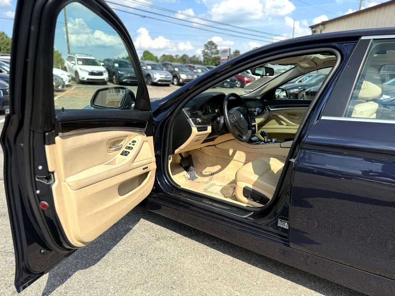 Used 2014 BMW 535i xDrive Sedan AWD/4WD image 7