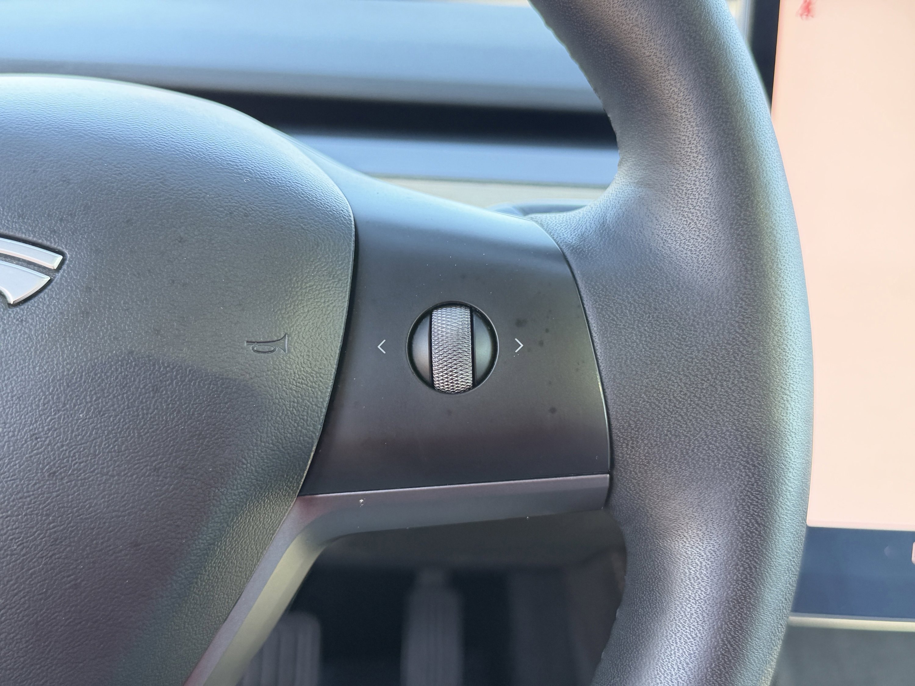 Used 2022 Tesla Model 3 Standard Range image 53