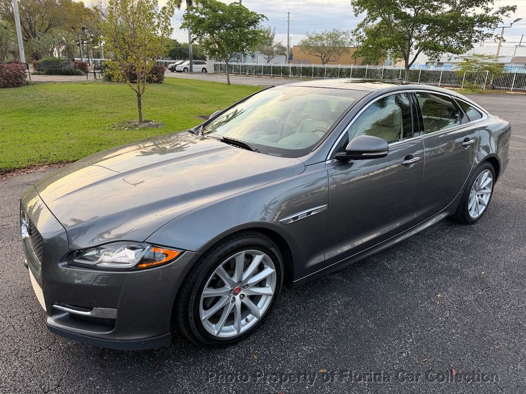 Used 2017 Jaguar XJ R-Sport image 1