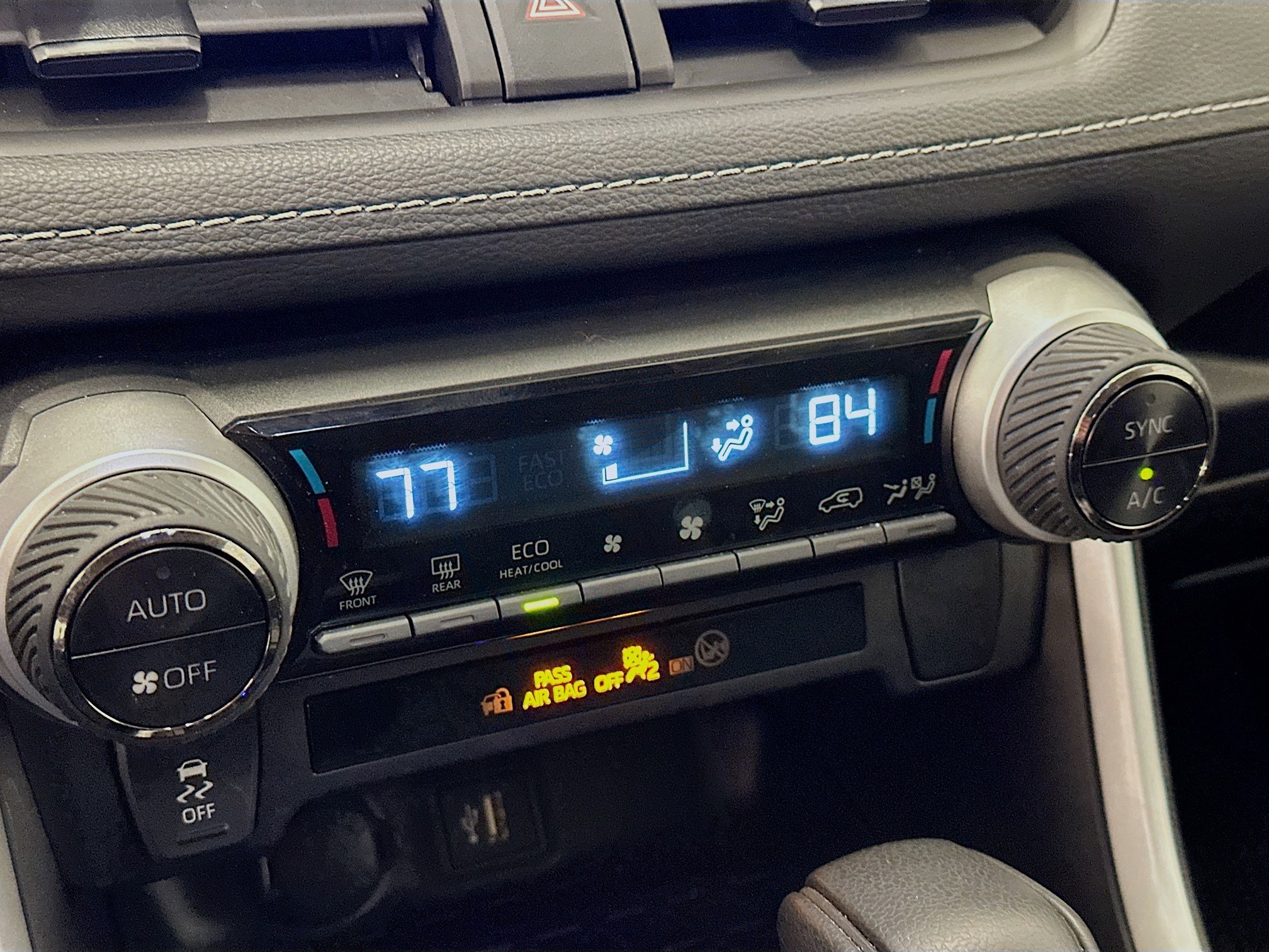 Used 2025 Toyota RAV4 XLE image 24