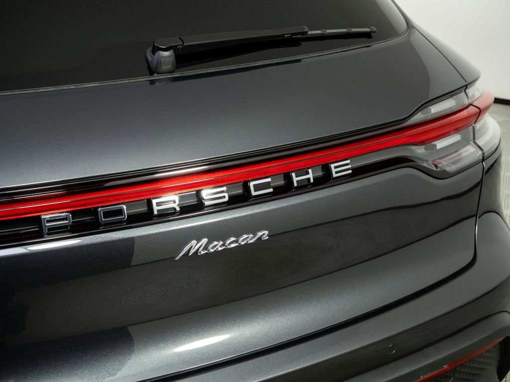 New 2026 Porsche Macan image 37