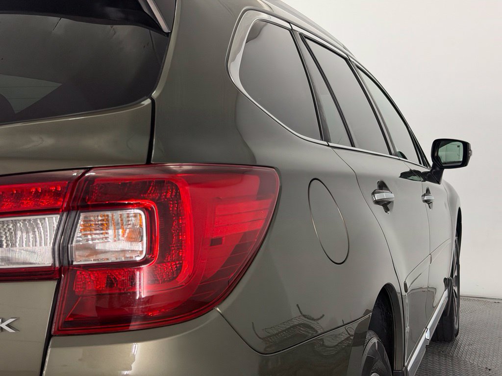 Used 2017 Subaru Outback 2.5i Touring w/ Popular Package #5A AWD/4WD image 63