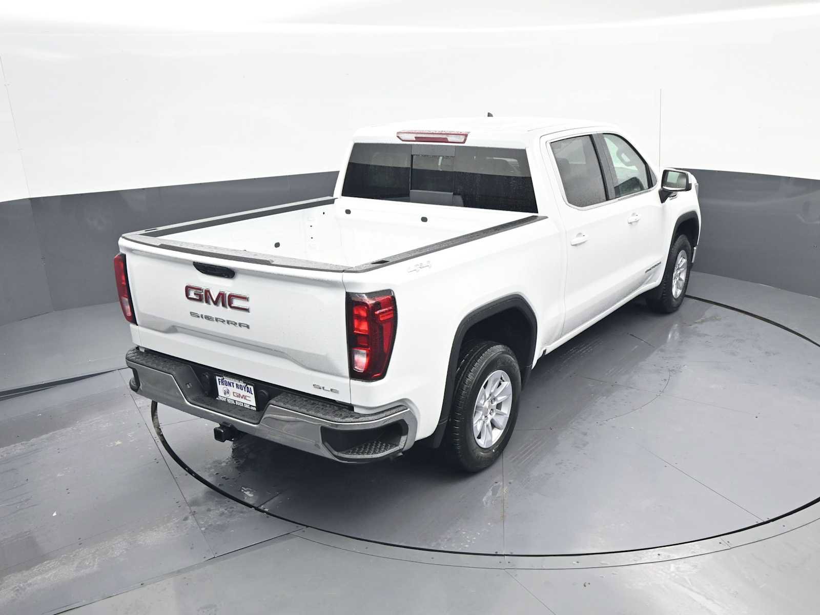 New 2026 GMC Sierra 1500 SLE w/ Preferred Package AWD/4WD image 15