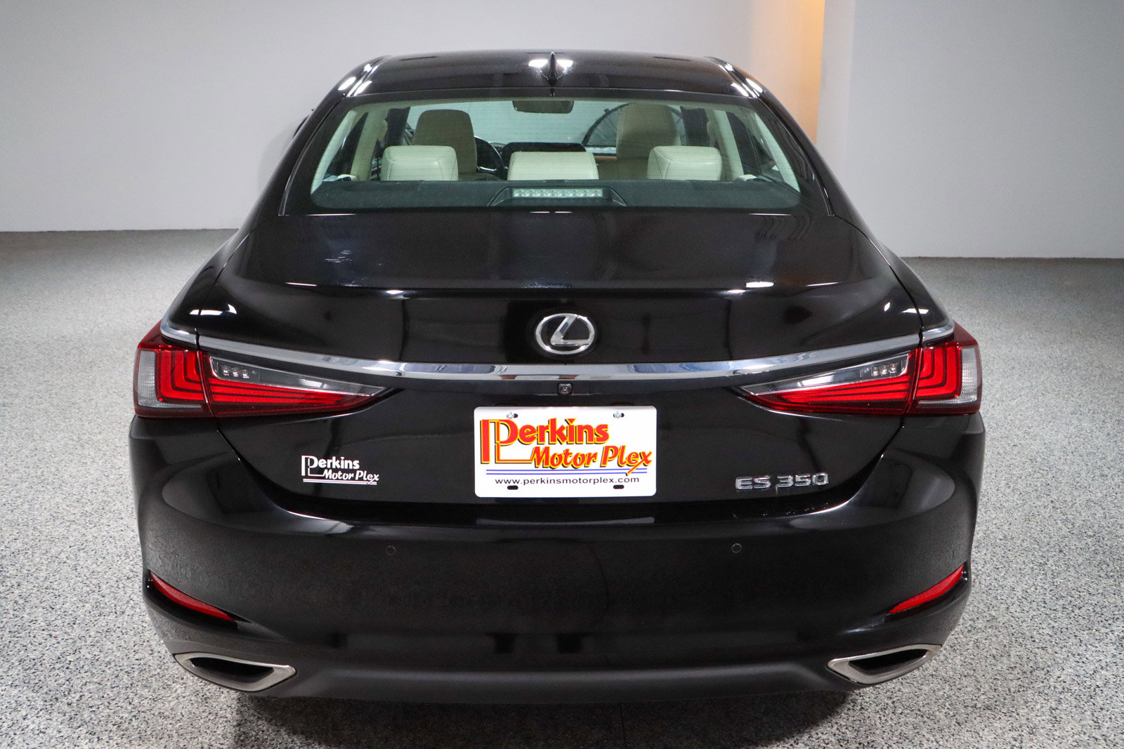 Used 2024 Lexus ES 350 w/ Premium Package FWD image 8