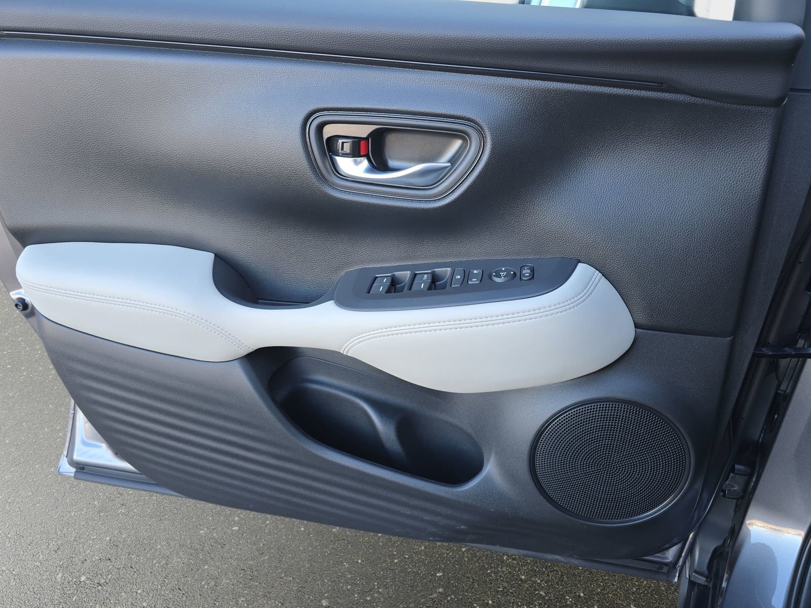 Certified 2026 Honda HR-V LX image 27