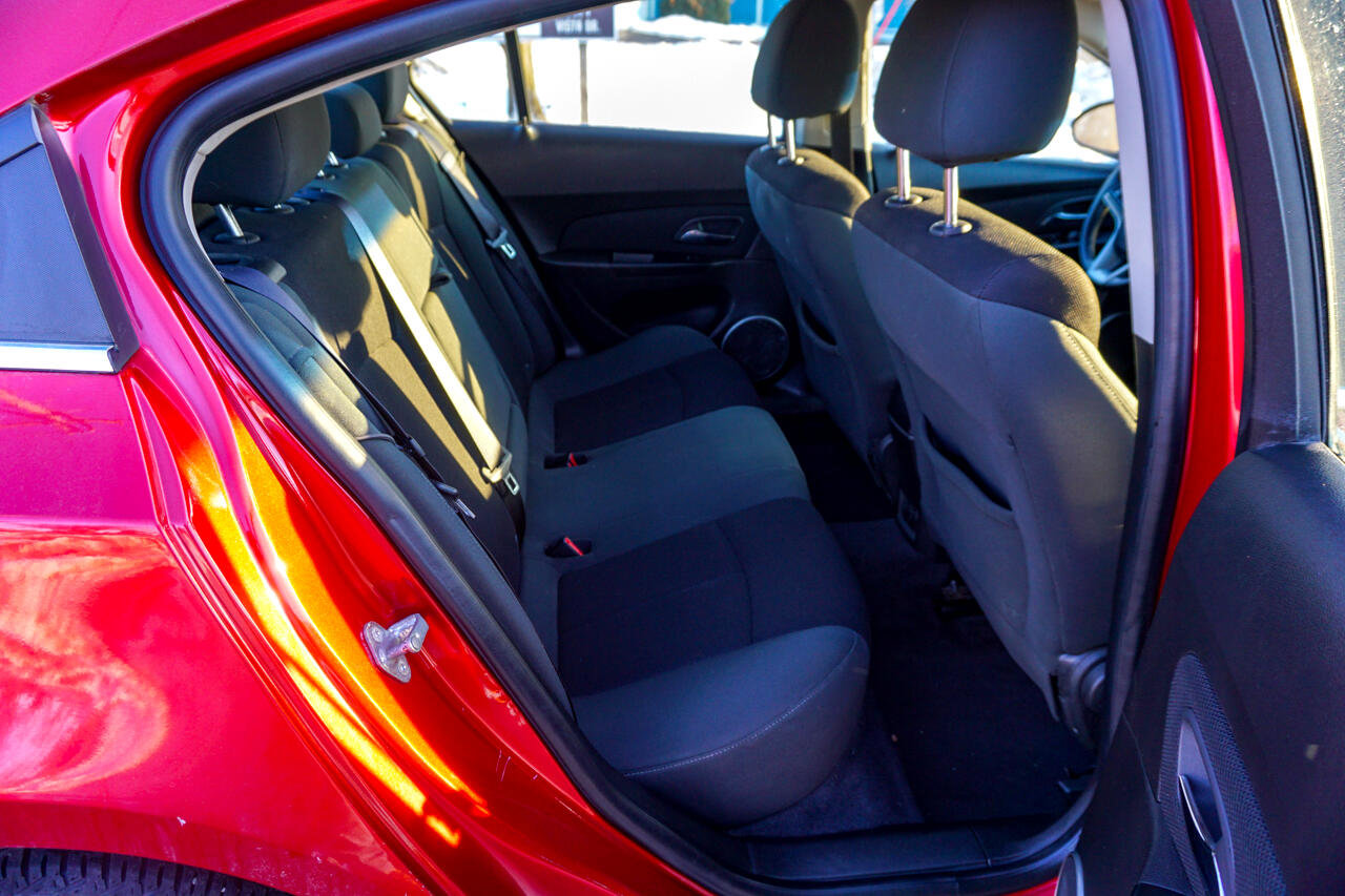 Used 2011 Chevrolet Cruze LT image 19