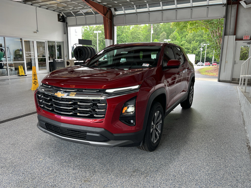 New 2026 Chevrolet Equinox LT w/ Convenience Package II FWD image 4