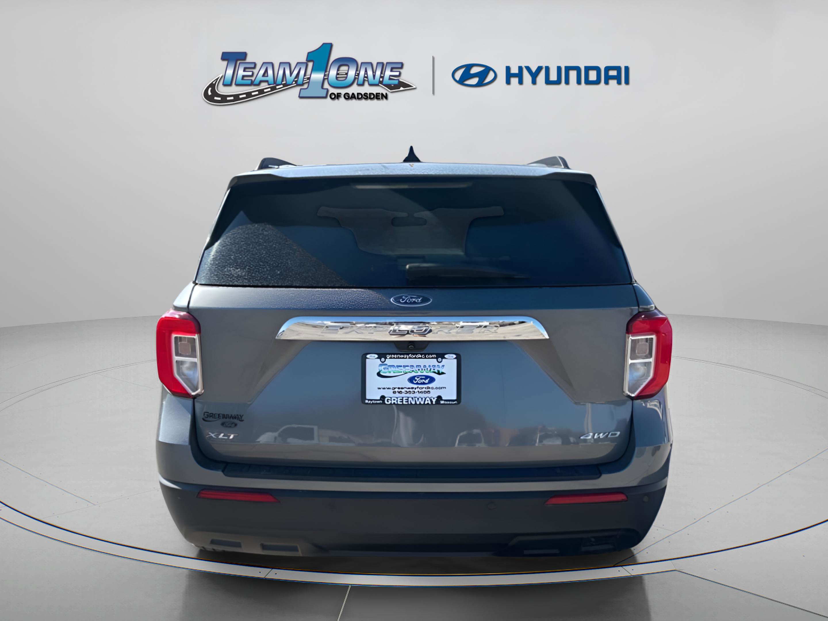 Used 2023 Ford Explorer XLT AWD/4WD image 7