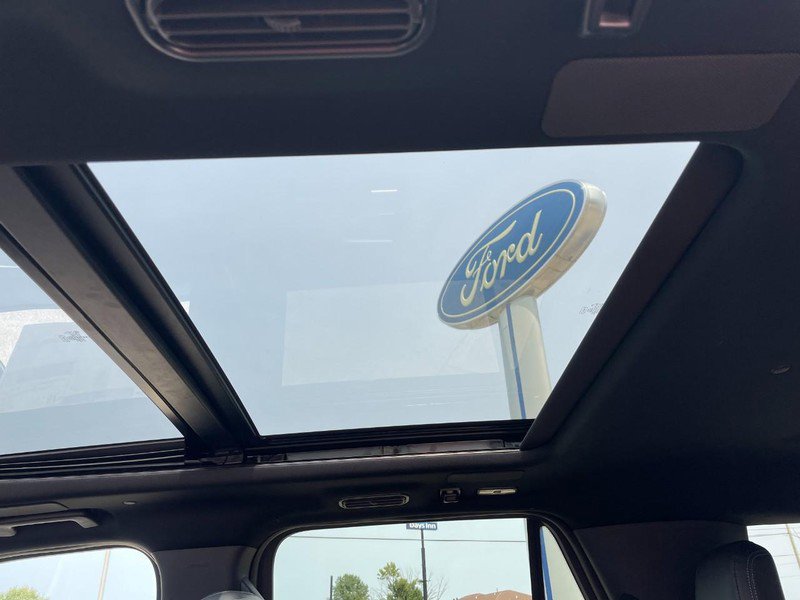New 2025 Ford Expedition Max Platinum image 24